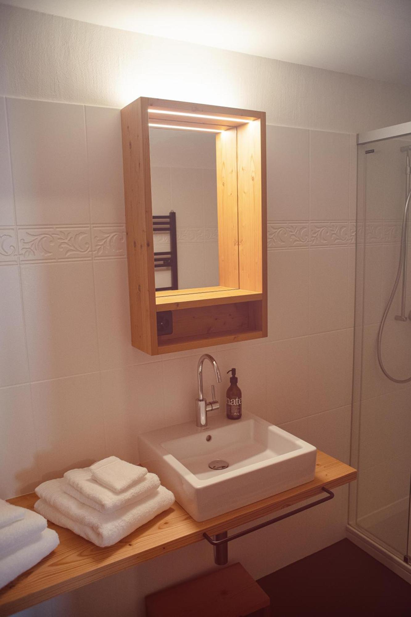 Pensiunina - Pension - Зент Номер фото